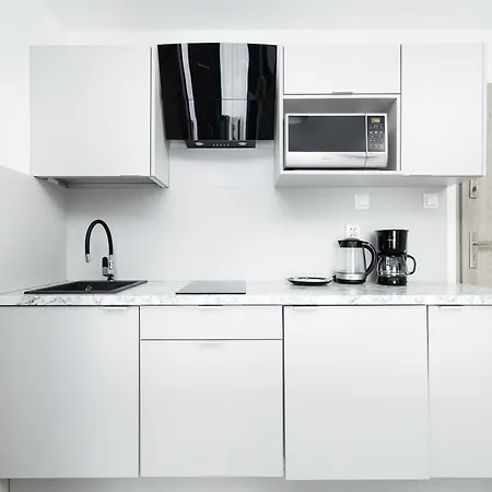 Jasne I Stylowe Z Balkonem W Kolobrzegu Blisko Plazy By Renters * Kolobrzeg
