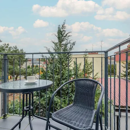 Jasne I Stylowe Z Balkonem W Kolobrzegu Blisko Plazy By Renters