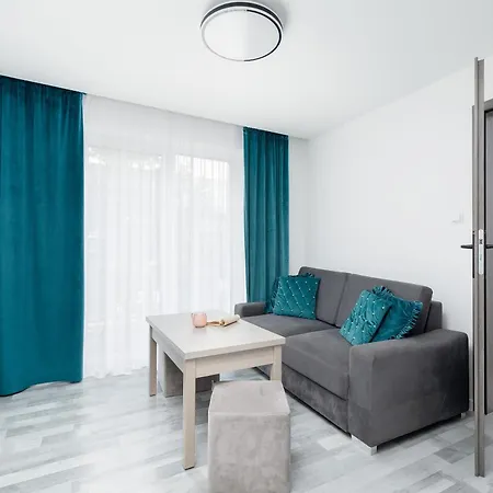Jasne I Stylowe Z Balkonem W Kolobrzegu Blisko Plazy By Renters Apartment