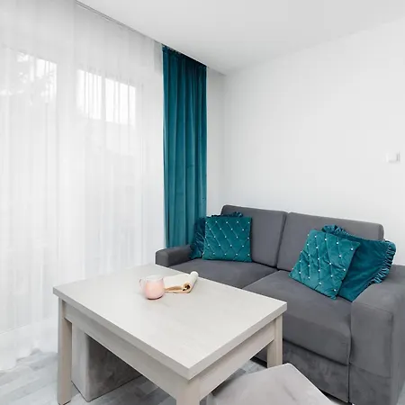 Jasne I Stylowe Z Balkonem W Kolobrzegu Blisko Plazy By Renters *