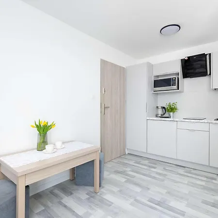 Jasne I Stylowe Z Balkonem W Kolobrzegu Blisko Plazy By Renters * Kołobrzeg